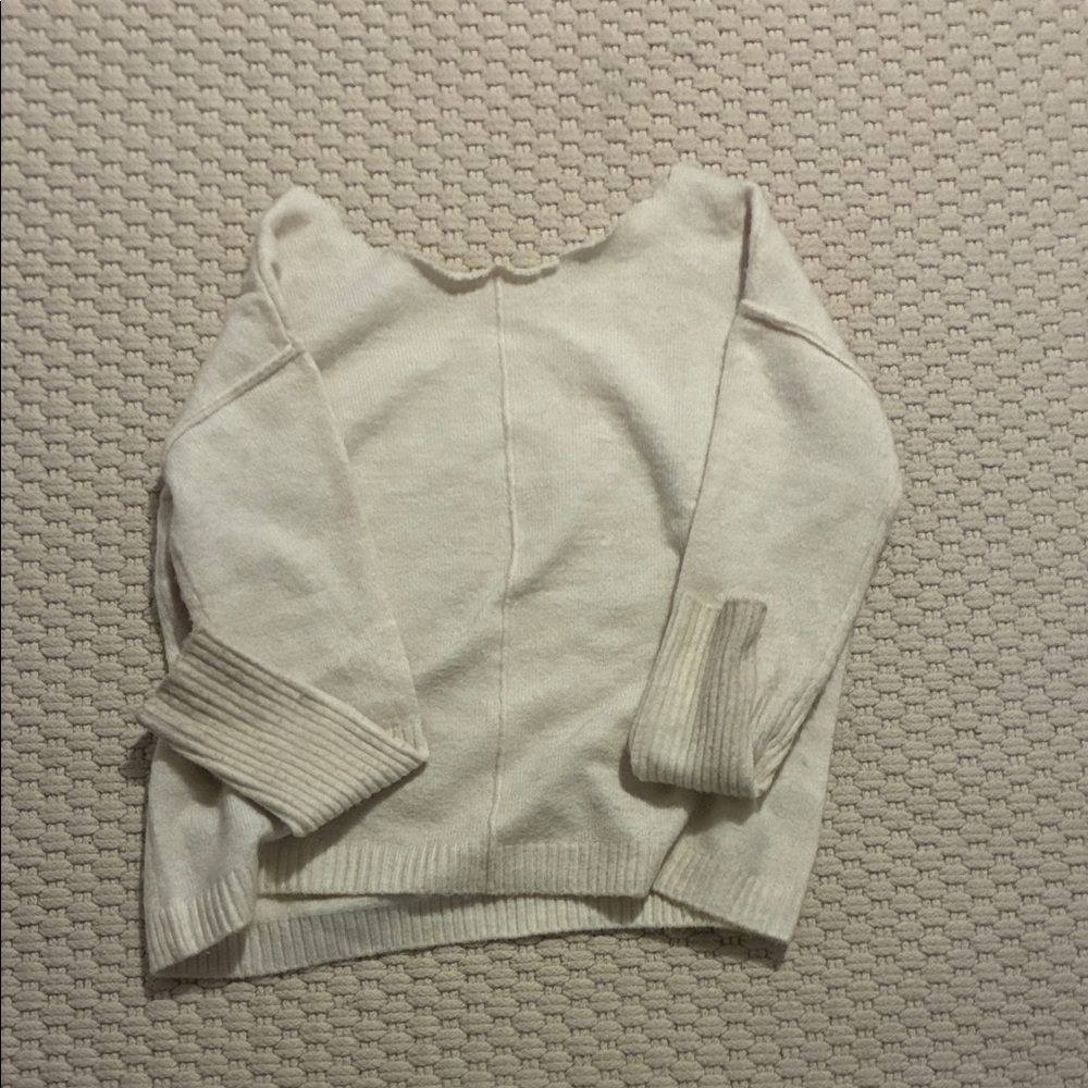 Elegant Cream Women's Sweater